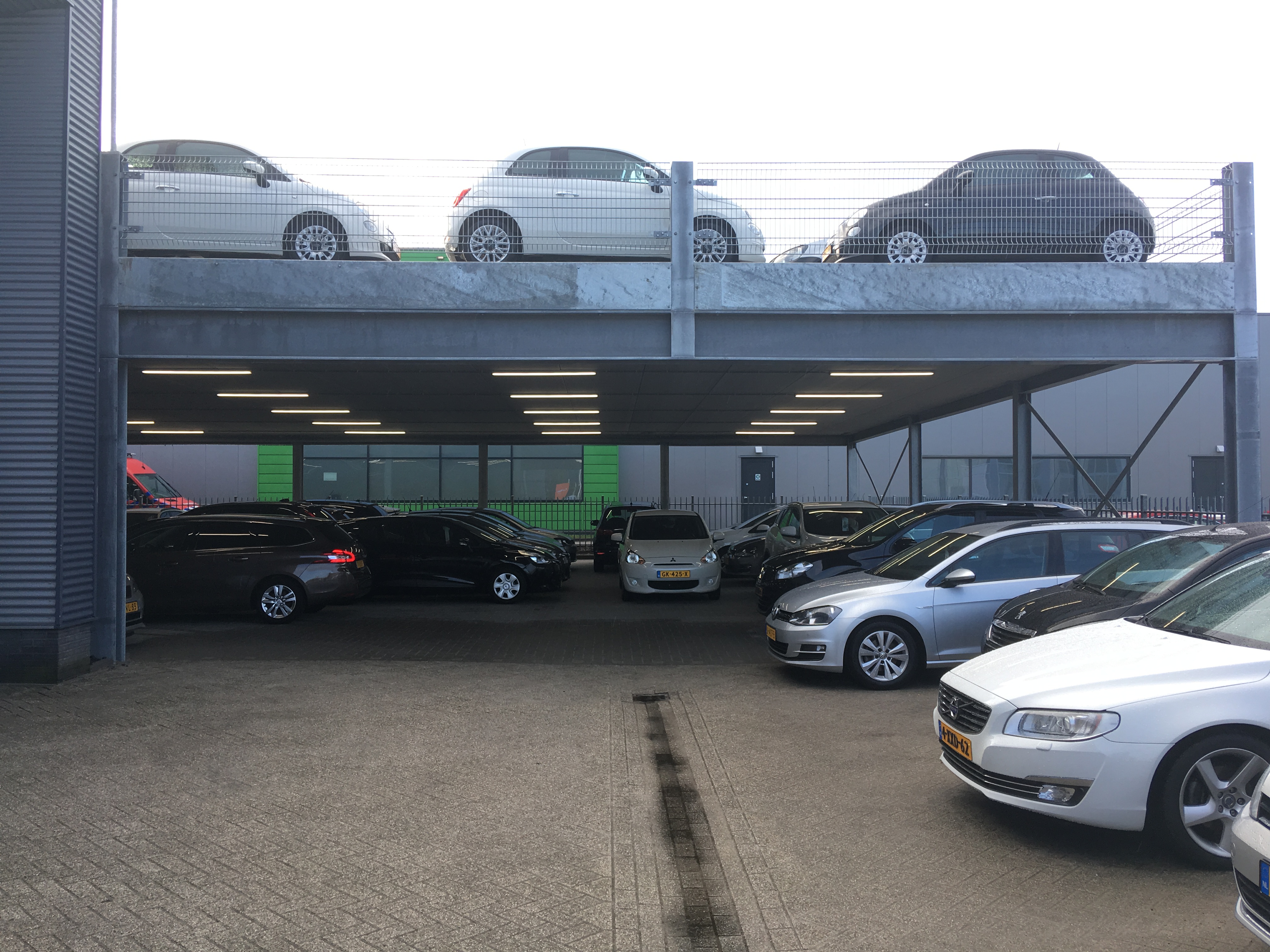 Parkeerdek Van Renselaar Zwolle opgeleverd